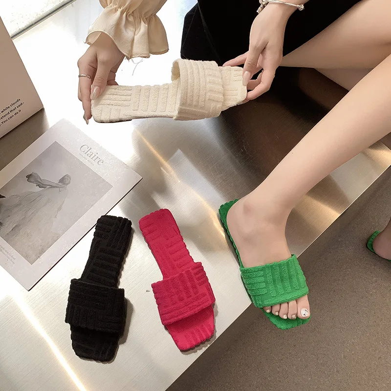 Shoes Woman's Slippers Fur Flip Flops Big Size Flock Low Slides 2022 Plush Flat PU Rome Floral Basic Rubber Hoof Heels Fabric
Shoes Woman's Slippers Fur Flip Flops Big Size Flock Low Slides 2022 Plush Flat PU Rome Floral Basic Rubber Hoof Heels Fabric