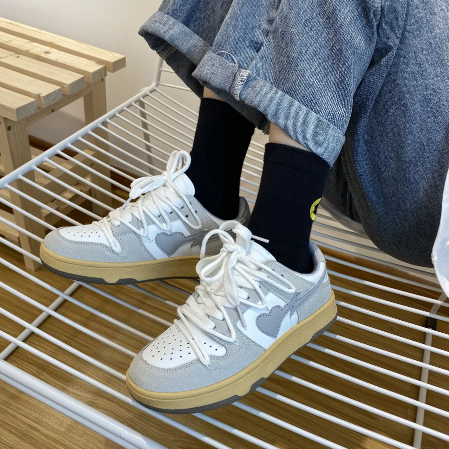 Autumn New Men's Vulcanize Shoes Men Sneakers Fashion Popular Pu Leather Casual Shoes Youth Trend Sewing Sneakers Mens Trainers
Autumn New Men's Vulcanize Shoes Men Sneakers Fashion Popular Pu Leather Casual Shoes Youth Trend Sewing Sneakers Mens Trainers