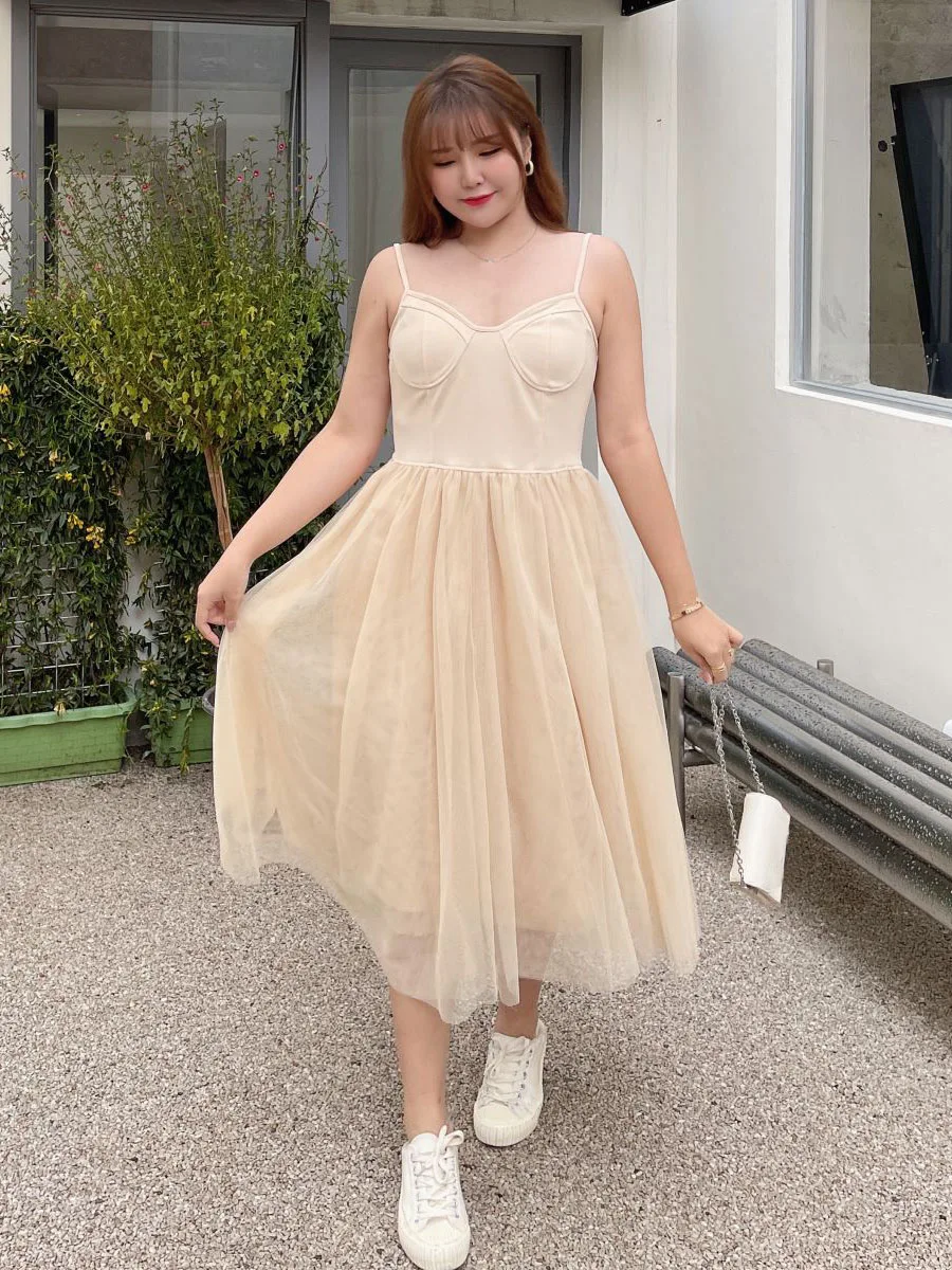 100KG Good Quality Spaghetti Strap Dresses For Women 2022 Autumn 3D Cutting Black Swan Ball Gown Mesh Princess DRESS N6578
100KG Good Quality Spaghetti Strap Dresses For Women 2022 Autumn 3D Cutting Black Swan Ball Gown Mesh Princess DRESS N6578