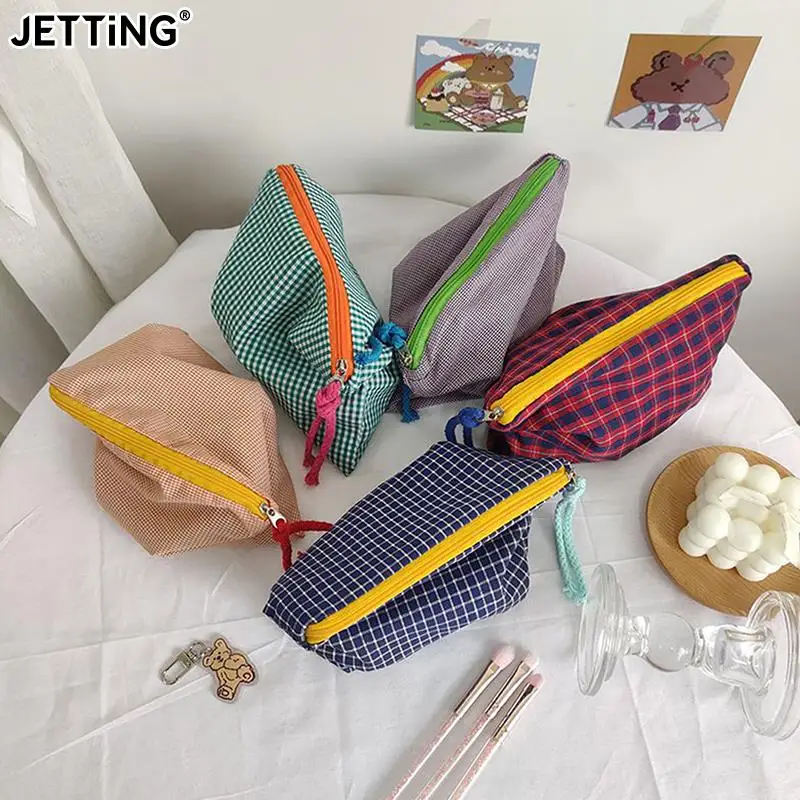 Fashion Women Girls Plaid Makeup Bag Cotton And Linen Cosmetic Bag Zipper Pouch Simple Portable Large Capacity Storage Bag
Fashion Women Girls Plaid Makeup Bag Cotton And Linen Cosmetic Bag Zipper Pouch Simple Portable Large Capacity Storage Bag