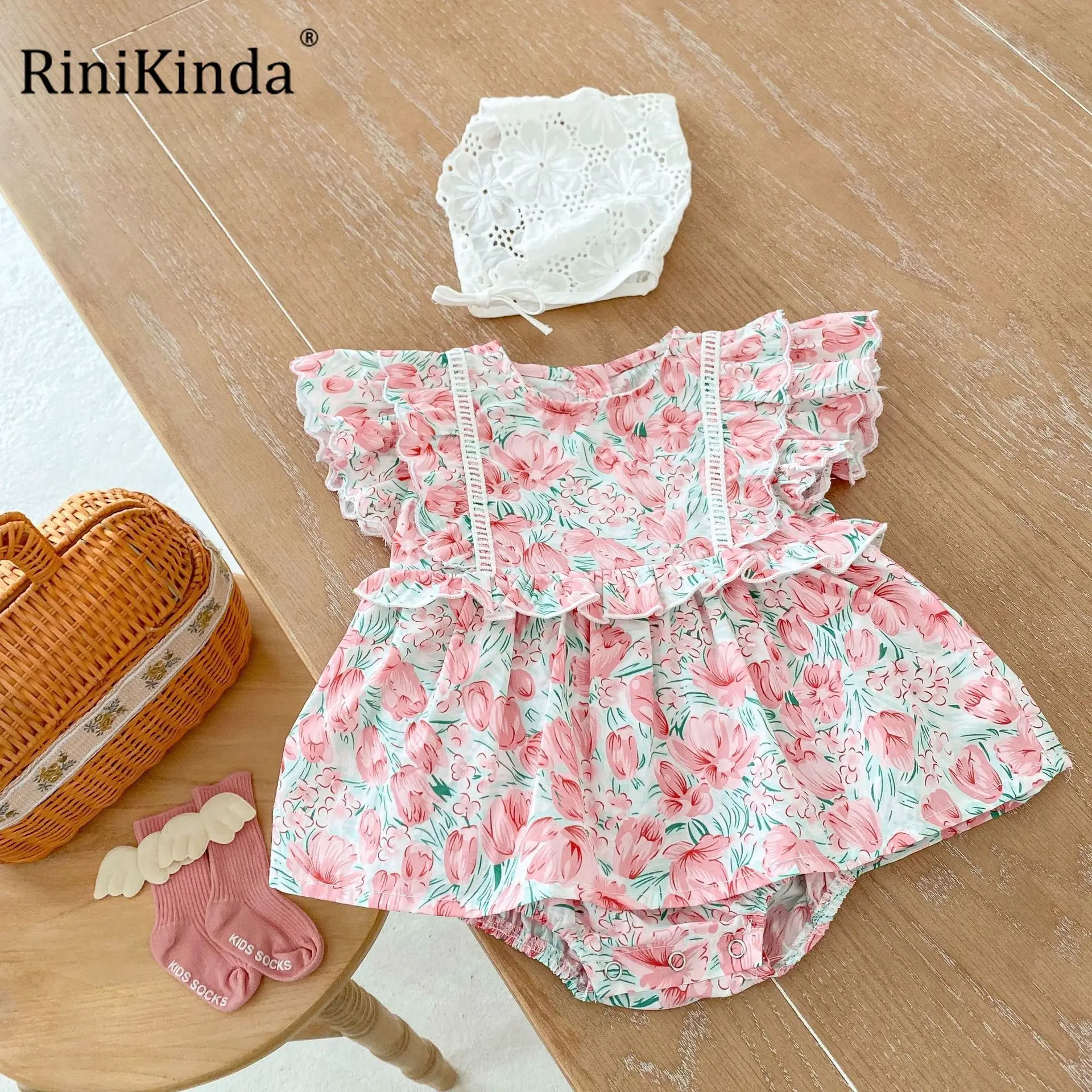 RiniKinda 2022 Summer Newborn Clothes Toddler Girls Bodysuits Patchwork Floral Bodysuits Infant Jumpsuit Short Sleeve Romper
RiniKinda 2022 Summer Newborn Clothes Toddler Girls Bodysuits Patchwork Floral Bodysuits Infant Jumpsuit Short Sleeve Romper