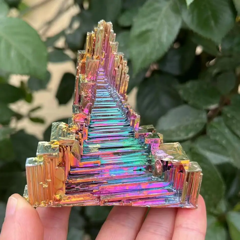 Natural Green Metal Stone Quartz Bismuth Ore Rough Pyramid Gift Rainbow Bismuth Specimen Crystal Healing Mineral Home Decoration
Natural Green Metal Stone Quartz Bismuth Ore Rough Pyramid Gift Rainbow Bismuth Specimen Crystal Healing Mineral Home Decoration