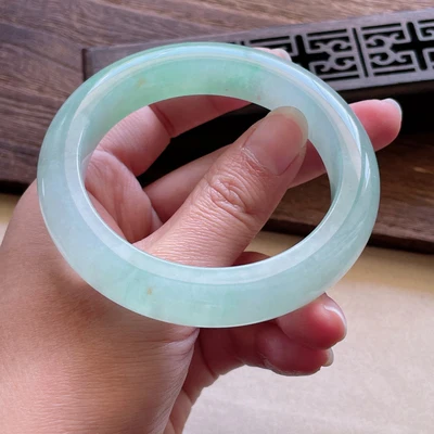 zheru Jewelry Light colored Green flower Natural Myanmar Jade 54mm-62mm bracelet Princess Jewelry bracelet the best gift for mo
zheru Jewelry Light colored Green flower Natural Myanmar Jade 54mm-62mm bracelet Princess Jewelry bracelet the best gift for mo