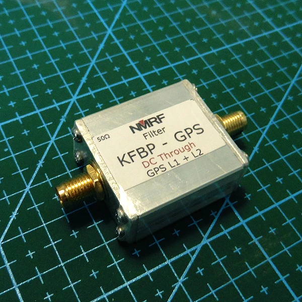 GPS L1 L2 Спутниковое позиционирование и навигация выделенный двухканальный полосный фильтр SMA интерфейс
GPS L1 L2 Спутниковое позиционирование и навигация выделенный двухканальный полосный фильтр SMA интерфейс