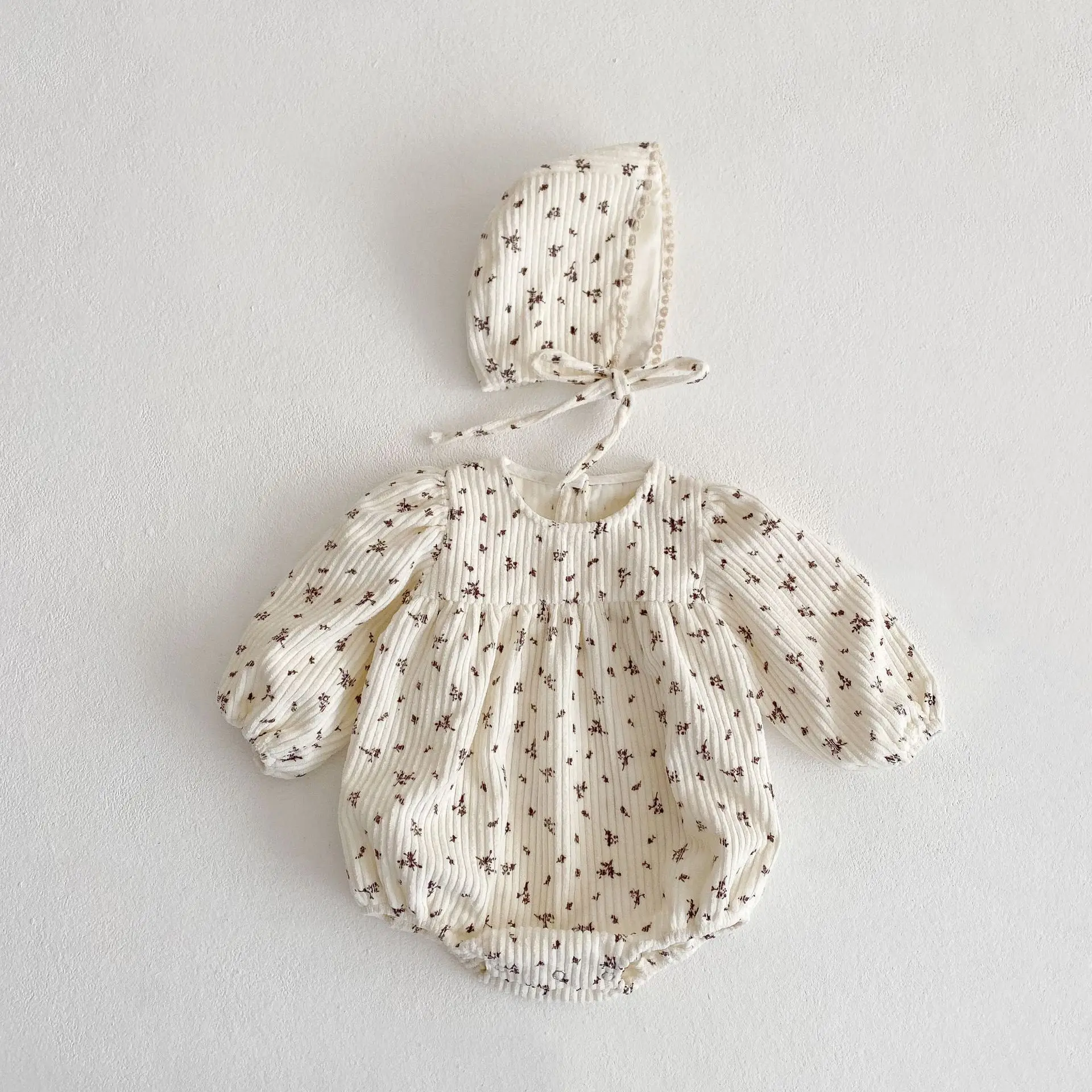 Infant Baby Girls Rompers 2023 Summer New Baby Corduroy Bubble Long Sleeve Khaki Jumpsuit Triangle Baby Bodysuit
Infant Baby Girls Rompers 2023 Summer New Baby Corduroy Bubble Long Sleeve Khaki Jumpsuit Triangle Baby Bodysuit