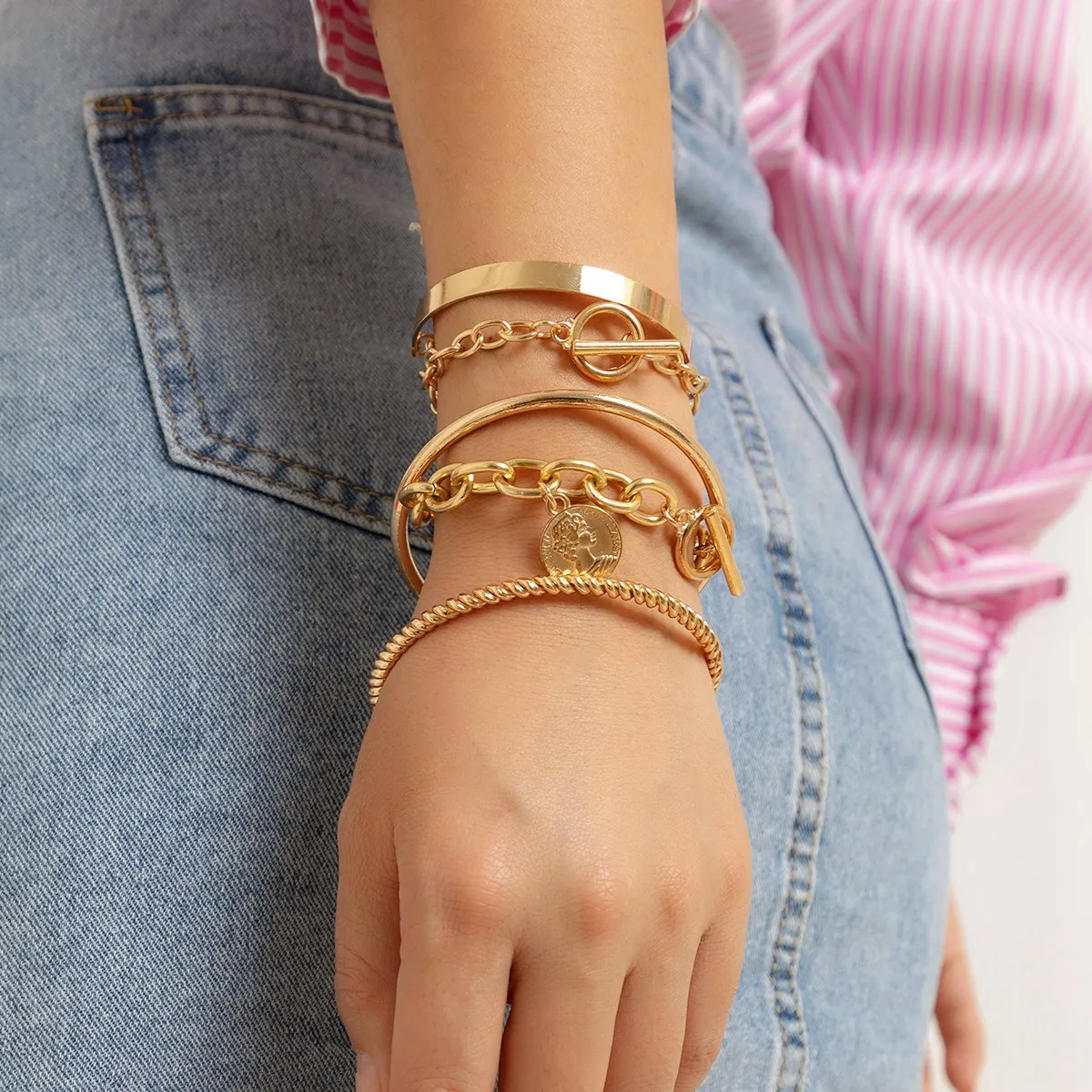Trending Products Jewelry Overlay Personalized Portrait Set Handwear Exaggerated Thread fried dough twist Alloy Bracelet Girl
Trending Products Jewelry Overlay Personalized Portrait Set Handwear Exaggerated Thread fried dough twist Alloy Bracelet Girl