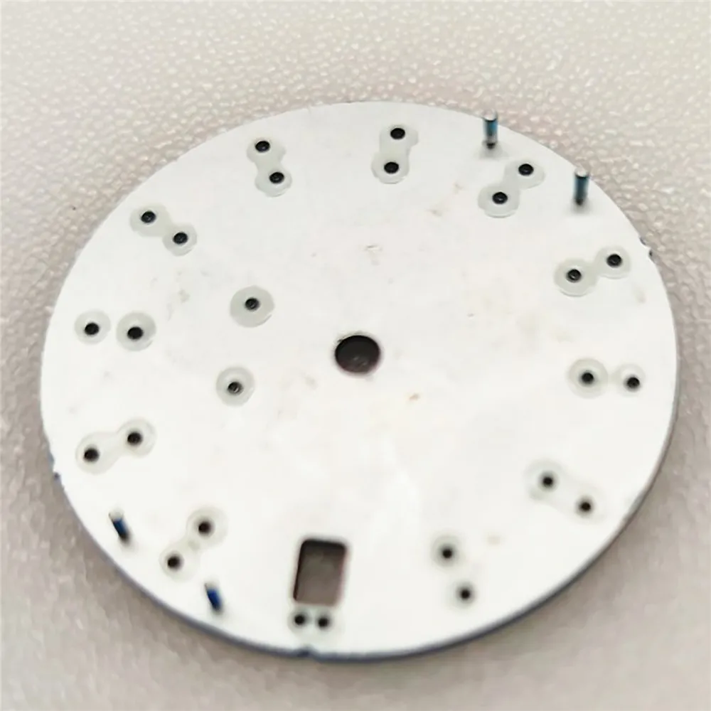 28.5mm Watch Dial White Matte Watch Dial with Calendar for NH35 NH36 Movement SKX007 SRPD79 Watch Modification Parts 
28.5mm Watch Dial White Matte Watch Dial with Calendar for NH35 NH36 Movement SKX007 SRPD79 Watch Modification Parts