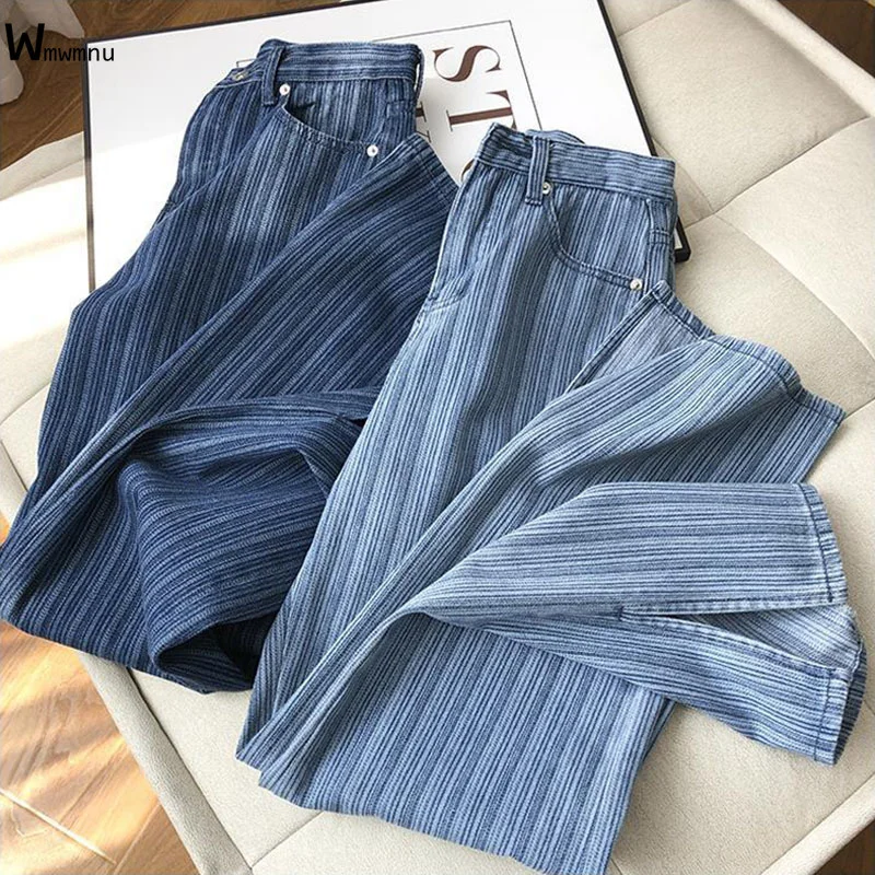 Streetwear High Waist Loose Stripe Straight Jeans Women Casual Blue Side Slit Denim Pants Fashion cool wide leg denim Trousers
Streetwear High Waist Loose Stripe Straight Jeans Women Casual Blue Side Slit Denim Pants Fashion cool wide leg denim Trousers