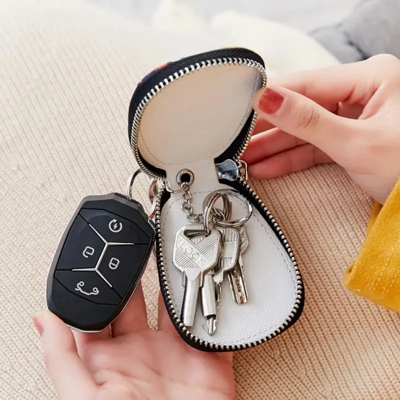 1Pc Car Key Case Lighter Bag Cartoon Protection Cover Key Holder Men And Women Key Case Car Accessories Key Case For Car
1Pc Car Key Case Lighter Bag Cartoon Protection Cover Key Holder Men And Women Key Case Car Accessories Key Case For Car