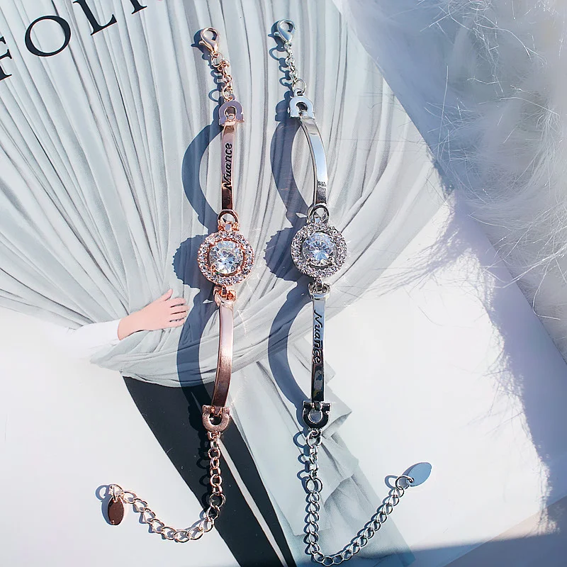 2022 Korea New Fashion Lettering Round Zircon Bracelet for Women Simple Chain Bracelet Party Birthday Gift Charm Jewelry
2022 Korea New Fashion Lettering Round Zircon Bracelet for Women Simple Chain Bracelet Party Birthday Gift Charm Jewelry
