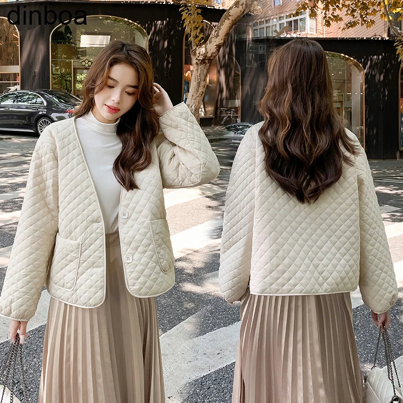 Dinboa-2022 Winter New Y2k Women's Diamond Pattern Cotton Padded Coat Casual V-neck Belt Parka Fashion Short Coat Cotton Coat
Dinboa-2022 Winter New Y2k Women's Diamond Pattern Cotton Padded Coat Casual V-neck Belt Parka Fashion Short Coat Cotton Coat