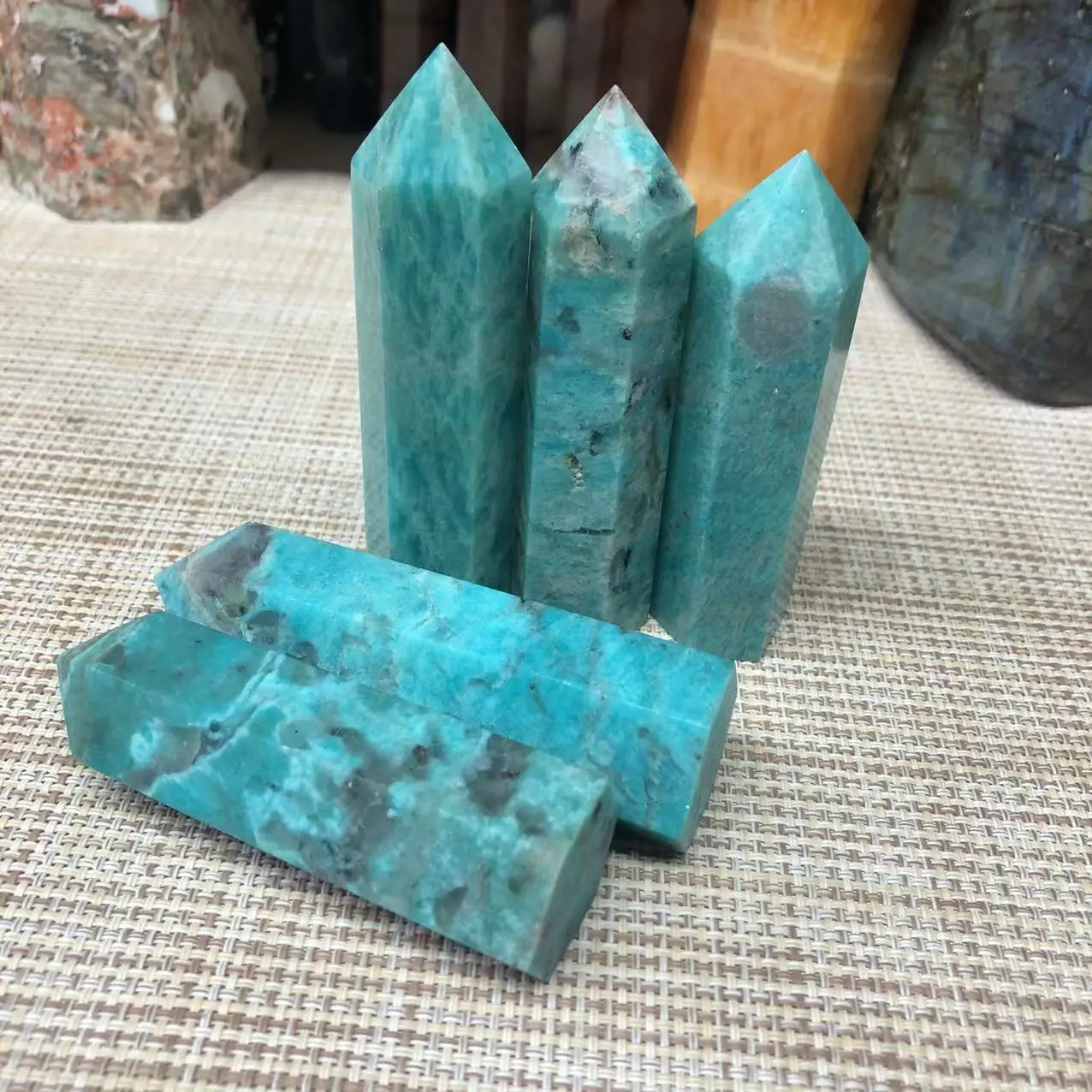 Natural Amazonite Wand Point Healing Reiki Crafts Tower Gemstones Home Decoration Quartz Crystal Polished
Natural Amazonite Wand Point Healing Reiki Crafts Tower Gemstones Home Decoration Quartz Crystal Polished
