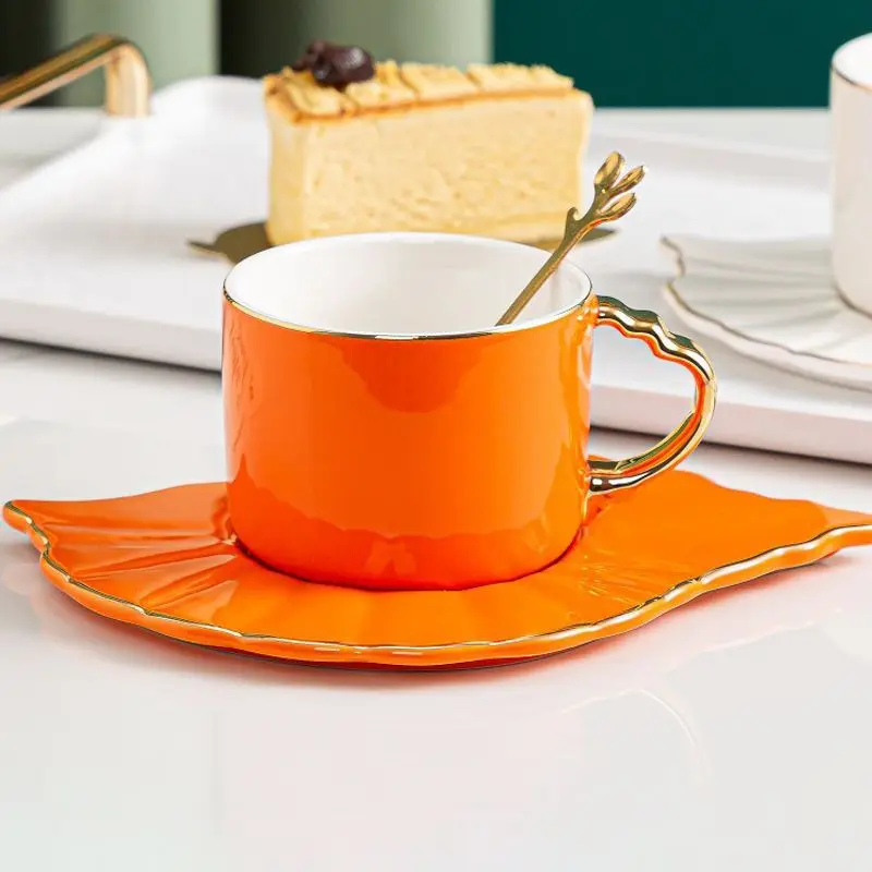 Nordic style conch coffee cup and saucer set couple cup afternoon tea cup and saucer suitable for coffee shop home
Nordic style conch coffee cup and saucer set couple cup afternoon tea cup and saucer suitable for coffee shop home