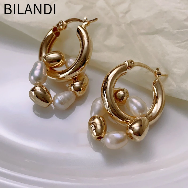 Bilandi Fashion Jewelry Popular Style Metallic Round Circle Simulated Pearl Drop Earrings for Women Girl Party Gift
Bilandi Fashion Jewelry Popular Style Metallic Round Circle Simulated Pearl Drop Earrings for Women Girl Party Gift