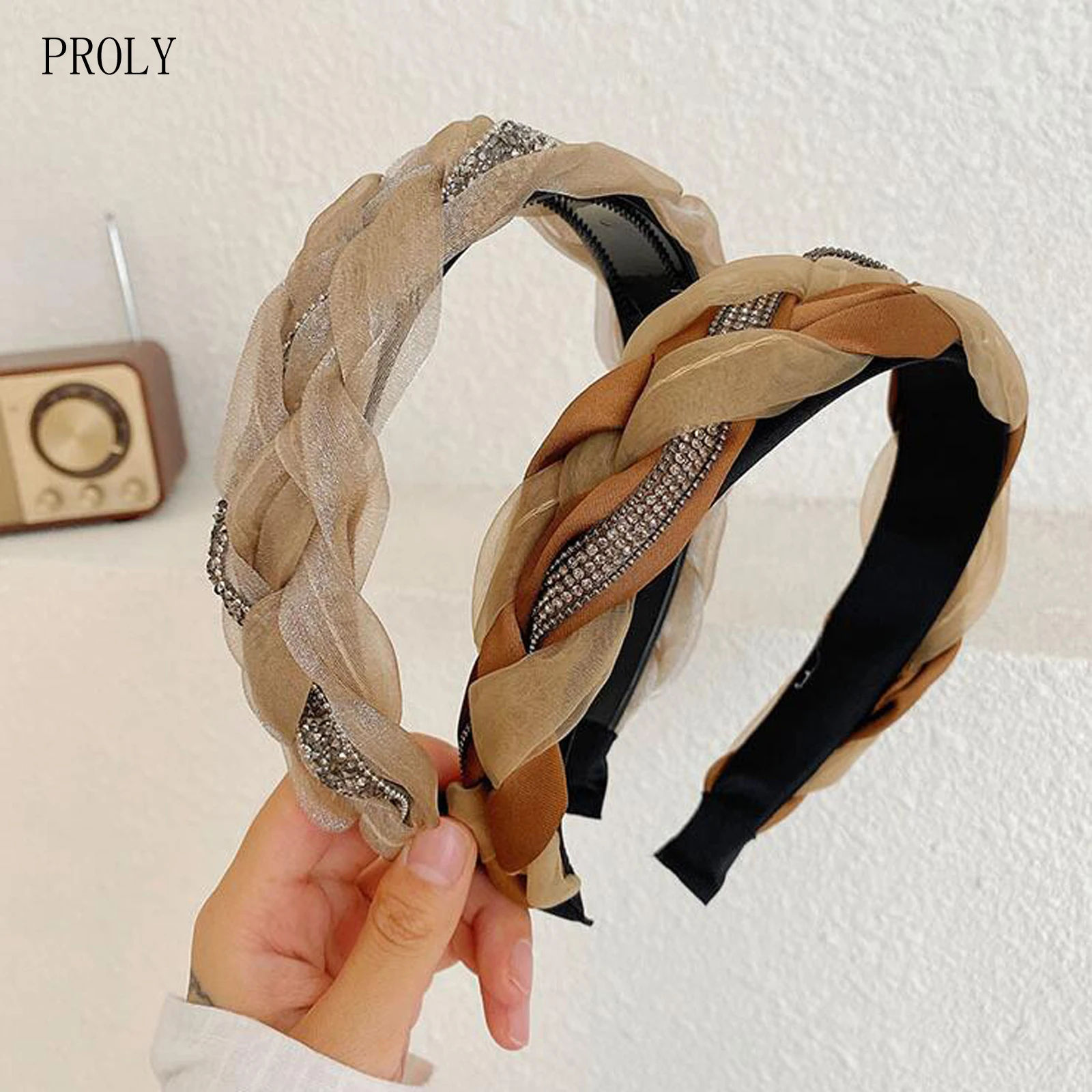 PROLY New Fashion Hair Accessories For Women Handmade Braided Hairband Wide Side Rhinestone Turban Casual Headband
PROLY New Fashion Hair Accessories For Women Handmade Braided Hairband Wide Side Rhinestone Turban Casual Headband