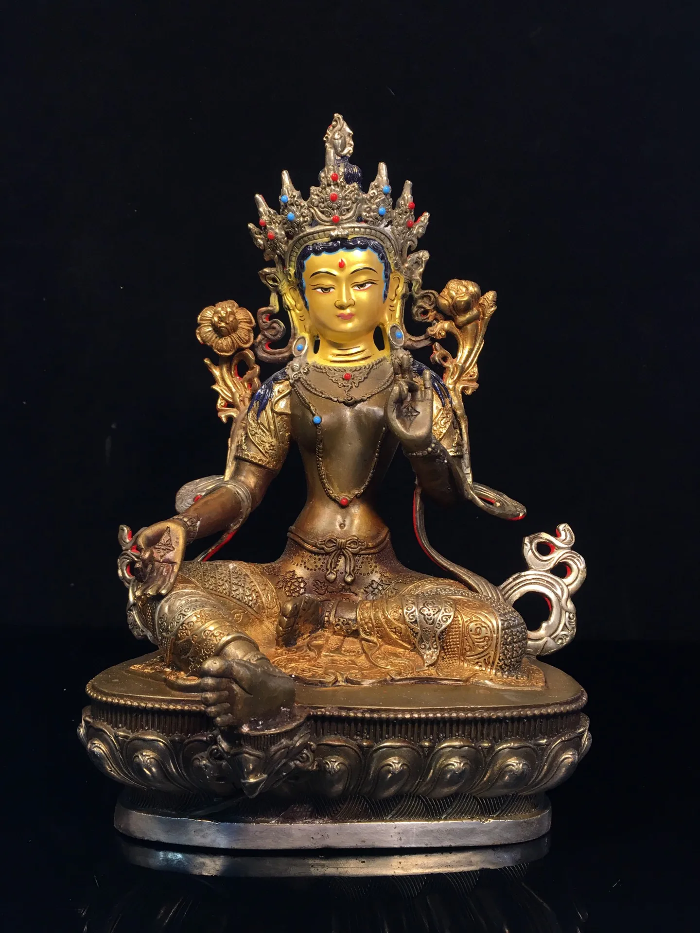 12"Tibet Temple Collection Old Bronze Gilded Face Painted Green Tara Lotus Stage Sitting Buddha Worship Hall Town house Exorcism
12"Tibet Temple Collection Old Bronze Gilded Face Painted Green Tara Lotus Stage Sitting Buddha Worship Hall Town house Exorcism