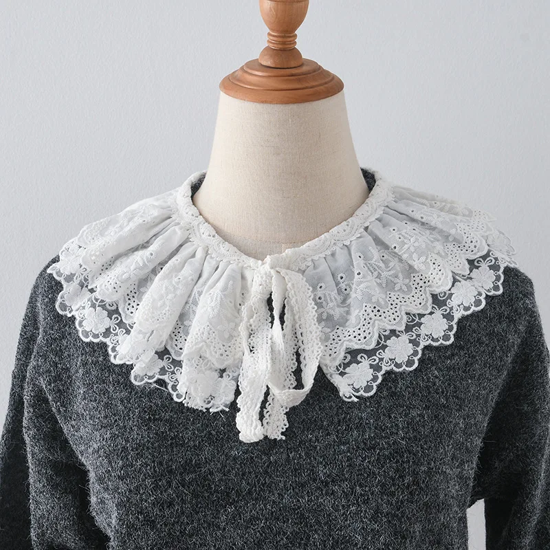 Elegant Big Lapel Shoulder Wraps Fake Collar Shawl for Women Shawl Flower Embroidery Shirt Detachable Bowknots False Collar
Elegant Big Lapel Shoulder Wraps Fake Collar Shawl for Women Shawl Flower Embroidery Shirt Detachable Bowknots False Collar