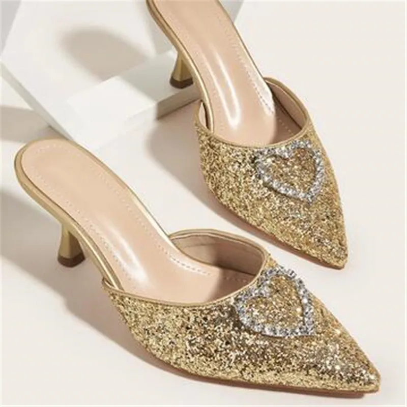 2023 New Shallow Mouth High-heeled Women's Shoes Love Rhinestone Shining Thin Heel Slippers Pointed Women's Single Shoes
2023 New Shallow Mouth High-heeled Women's Shoes Love Rhinestone Shining Thin Heel Slippers Pointed Women's Single Shoes
