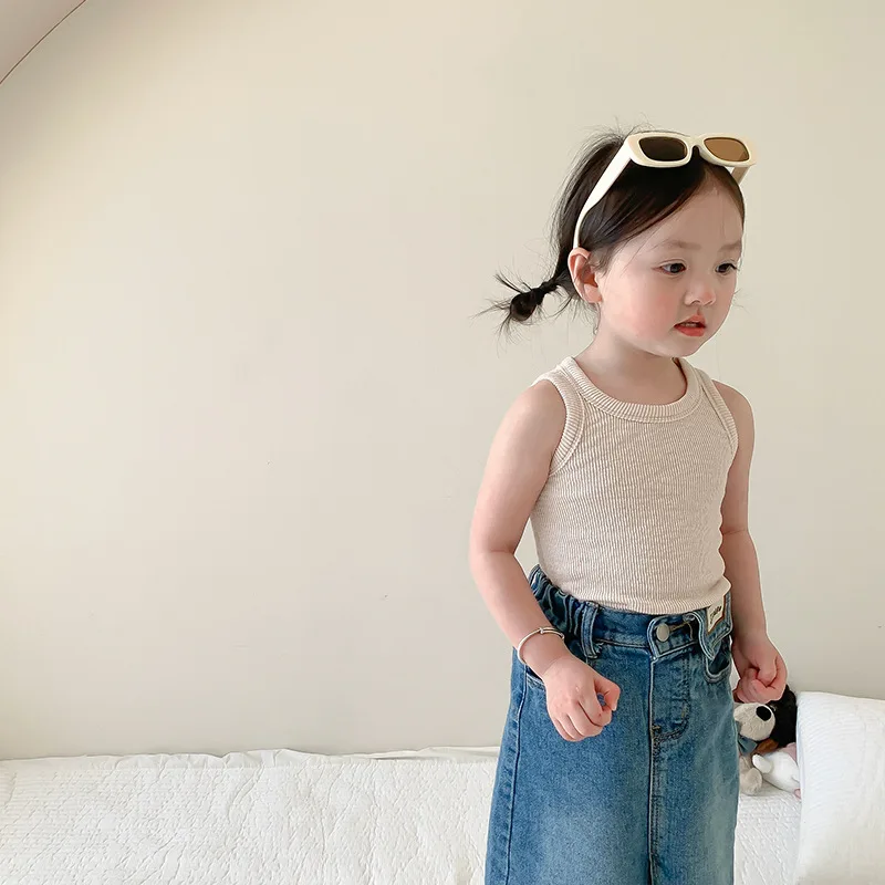 Новинка лета 2023, модный вязаный жилет для девочек, детская кофта, детская одежда, Корейская эксклюзивная одежда, простой стиль
Новинка лета 2023, модный вязаный жилет для девочек, детская кофта, детская одежда, Корейская эксклюзивная одежда, простой стиль