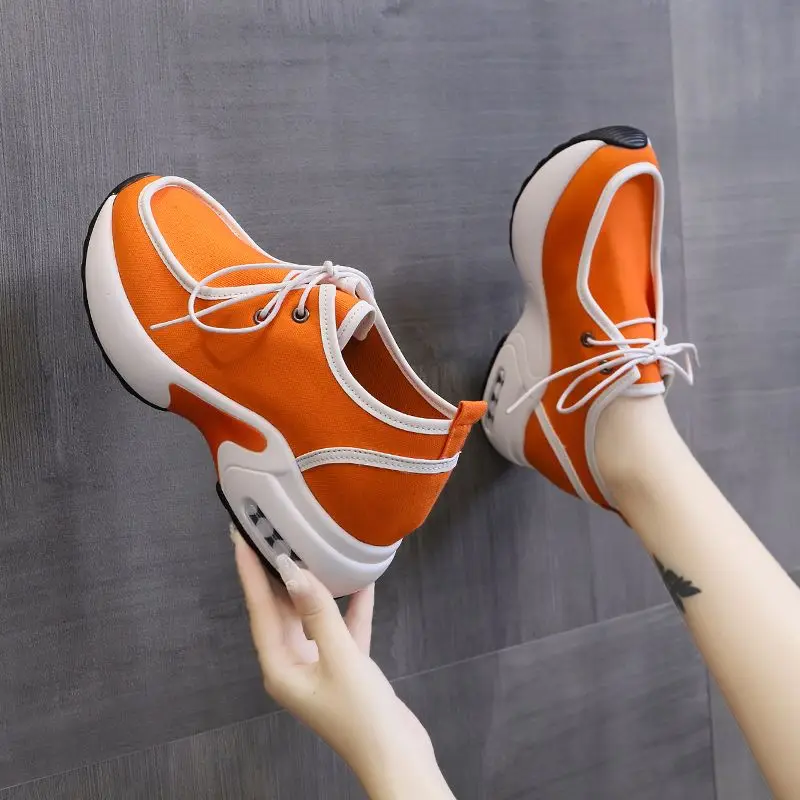 2022 Women Fashion Vulcanized Sneakers Platform Solid Color Flats Ladies Shoes Casual Breathable Wedges Ladies Walking Sneakers
2022 Women Fashion Vulcanized Sneakers Platform Solid Color Flats Ladies Shoes Casual Breathable Wedges Ladies Walking Sneakers