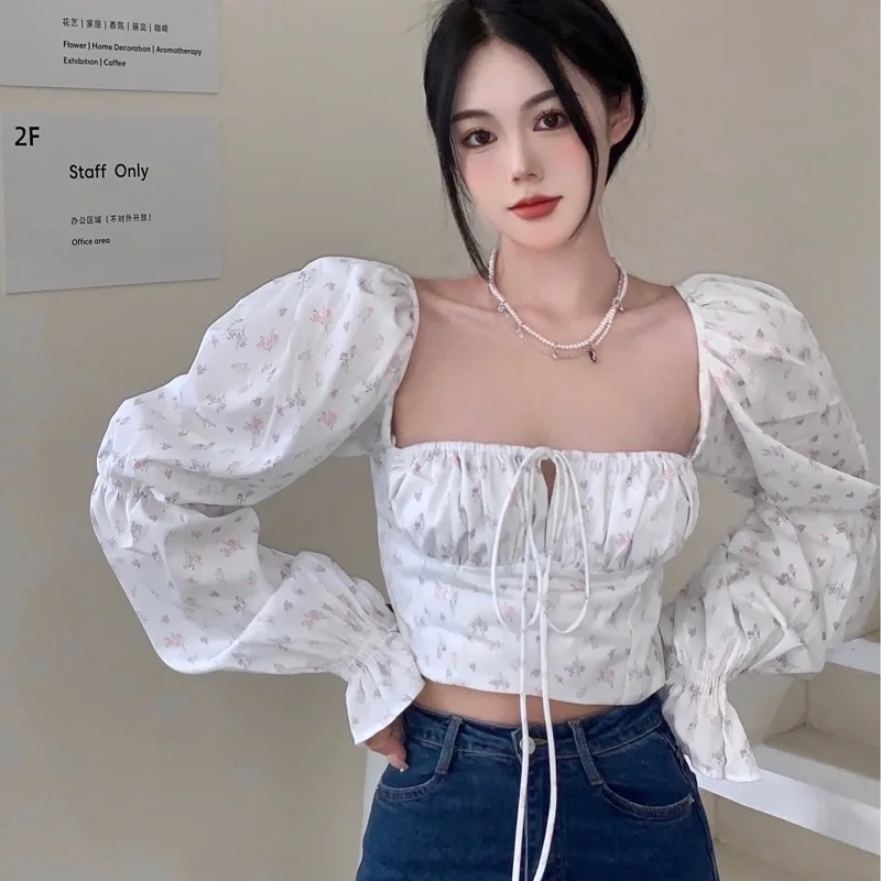 Ladies Drawstring Shirts Casual Women Floral Print Tops Long Sleeves Deep Square Collar Long Puff Sleeves Cutout Short Shirts
Ladies Drawstring Shirts Casual Women Floral Print Tops Long Sleeves Deep Square Collar Long Puff Sleeves Cutout Short Shirts