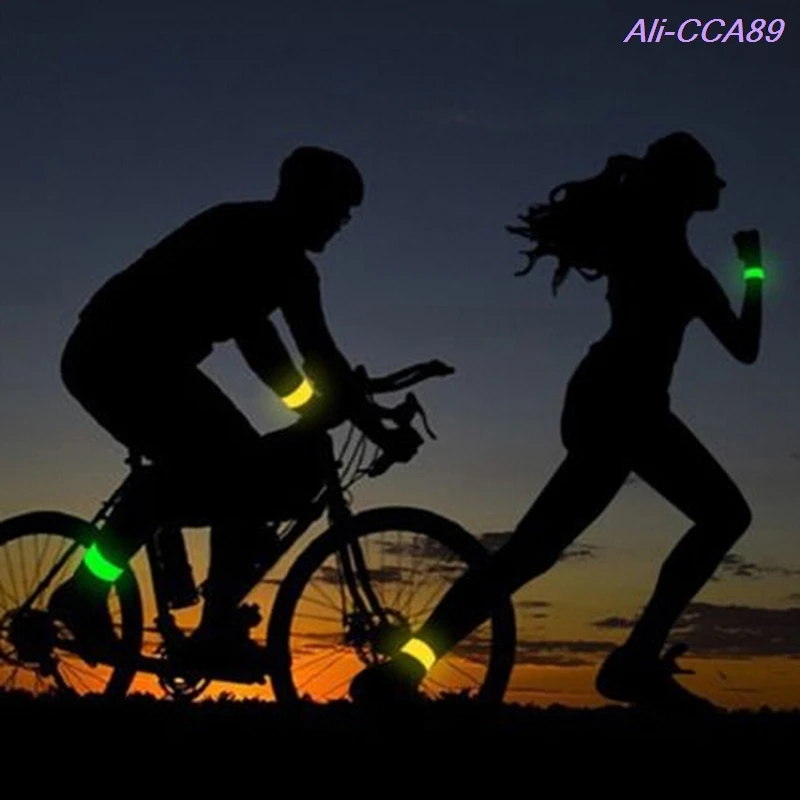 Night Reflective Safety Belt Night Run Armband For Outdoor Sports Night Running Cycling Jogging Arm Strap Luminous Arm Band
Night Reflective Safety Belt Night Run Armband For Outdoor Sports Night Running Cycling Jogging Arm Strap Luminous Arm Band