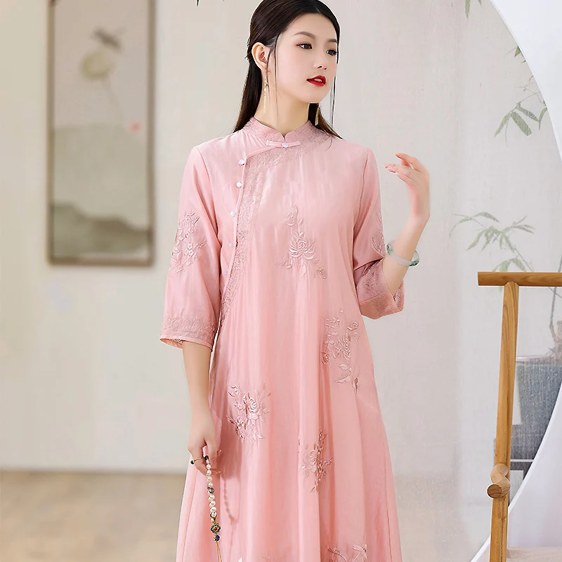 Cheongsam Young High-End Women's Summer New Chinese Buckle Vintage Style Three Quarter Sleeve Lady Dress S-XXL
Cheongsam Young High-End Women's Summer New Chinese Buckle Vintage Style Three Quarter Sleeve Lady Dress S-XXL