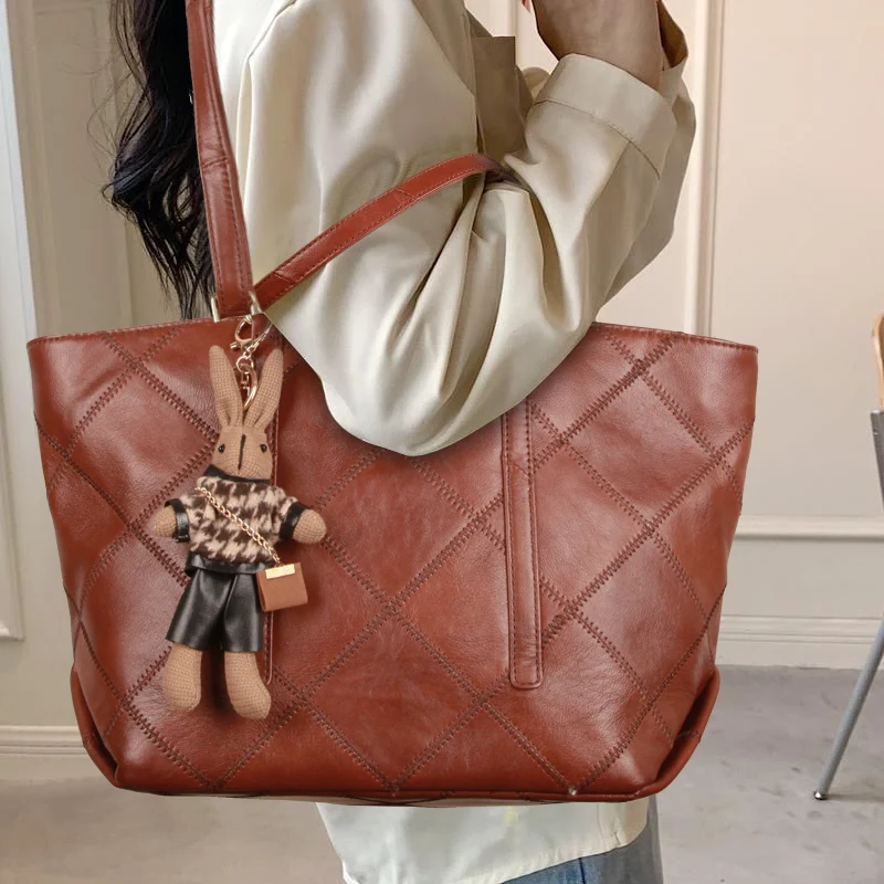 Design Handbags Women Luxury Brand Large Capacity Fashion Bags Travelling Commute Female Totes Simple Shoulder Bag Shopper
Design Handbags Women Luxury Brand Large Capacity Fashion Bags Travelling Commute Female Totes Simple Shoulder Bag Shopper