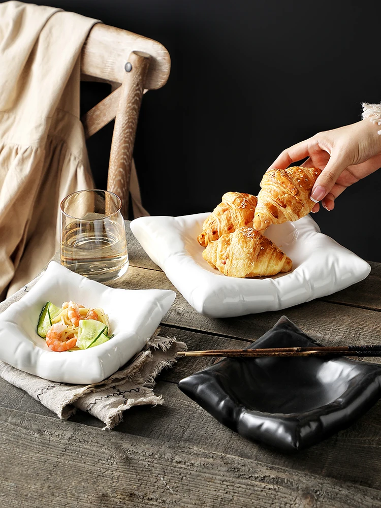 Creative Pillow Shape Ceramic Salad Plate Pasta Dessert Plate Breakfast Cooking Dishes Home Tableware Square Porcelain Dishes
Creative Pillow Shape Ceramic Salad Plate Pasta Dessert Plate Breakfast Cooking Dishes Home Tableware Square Porcelain Dishes