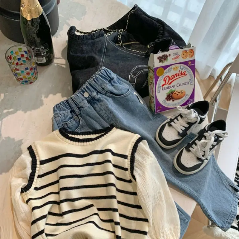 Two Pieces Fashion Spring Autumn Girls Clothes Brown Stiped Vests Patchwork Shirts Knitted Sweaters Loose Jeans Pants
Two Pieces Fashion Spring Autumn Girls Clothes Brown Stiped Vests Patchwork Shirts Knitted Sweaters Loose Jeans Pants