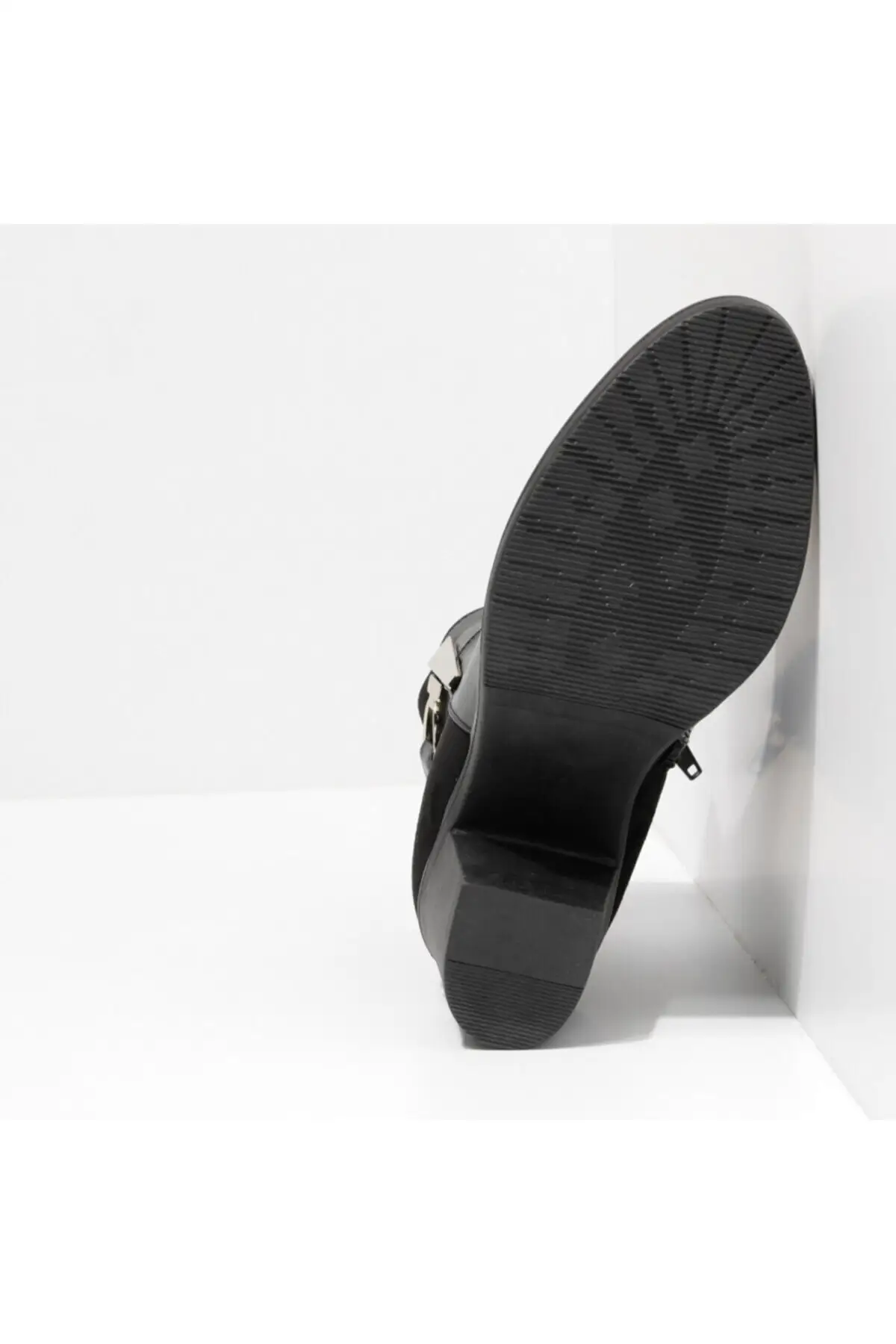Women BootsBlack 's New Arrival Luxury Stylish Female Boots Platform Designer Comfortable Ladies Boots High Quality
Women BootsBlack 's New Arrival Luxury Stylish Female Boots Platform Designer Comfortable Ladies Boots High Quality