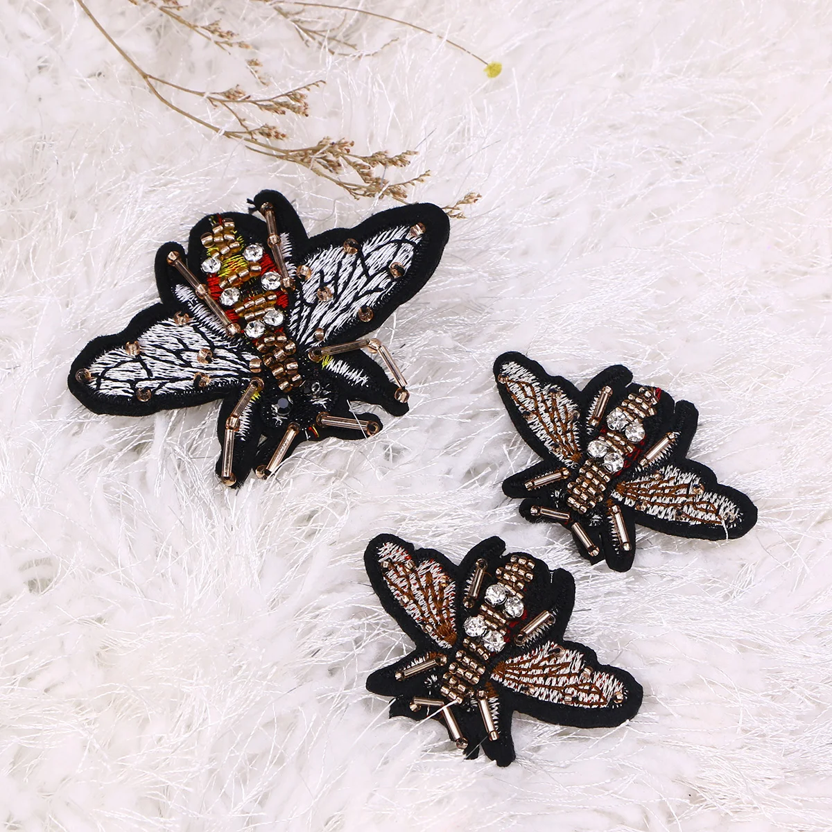 Patcheson Applique Sew Iron Rhinestone Patch Badges Sequin Embroidery Beaded Kids Cute Honey Backpack Decorationclothes Diy
Patcheson Applique Sew Iron Rhinestone Patch Badges Sequin Embroidery Beaded Kids Cute Honey Backpack Decorationclothes Diy