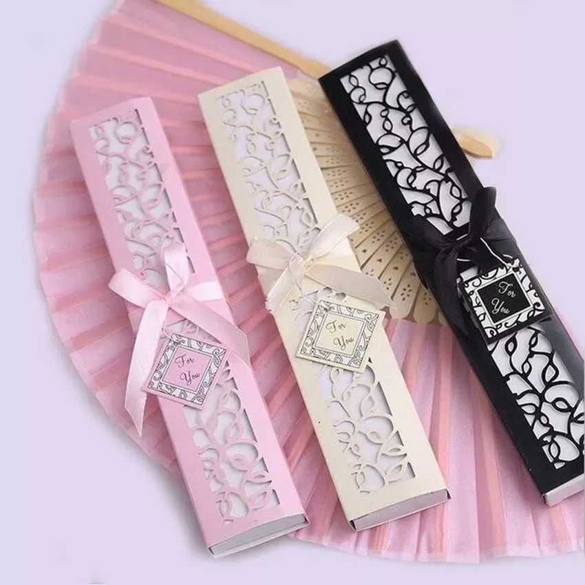 30pcs/lot Custom Folding Fan Personalized Bride & Groom's Name & Date Silk Wedding Dance Hand Fan with Gift Box Party Favors
30pcs/lot Custom Folding Fan Personalized Bride & Groom's Name & Date Silk Wedding Dance Hand Fan with Gift Box Party Favors