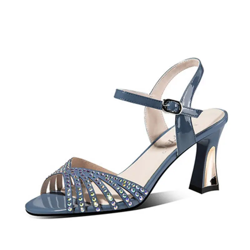 Ladies classic light blue comfortable cut-on high heels Ladies casual street high heels cool shoes
Ladies classic light blue comfortable cut-on high heels Ladies casual street high heels cool shoes