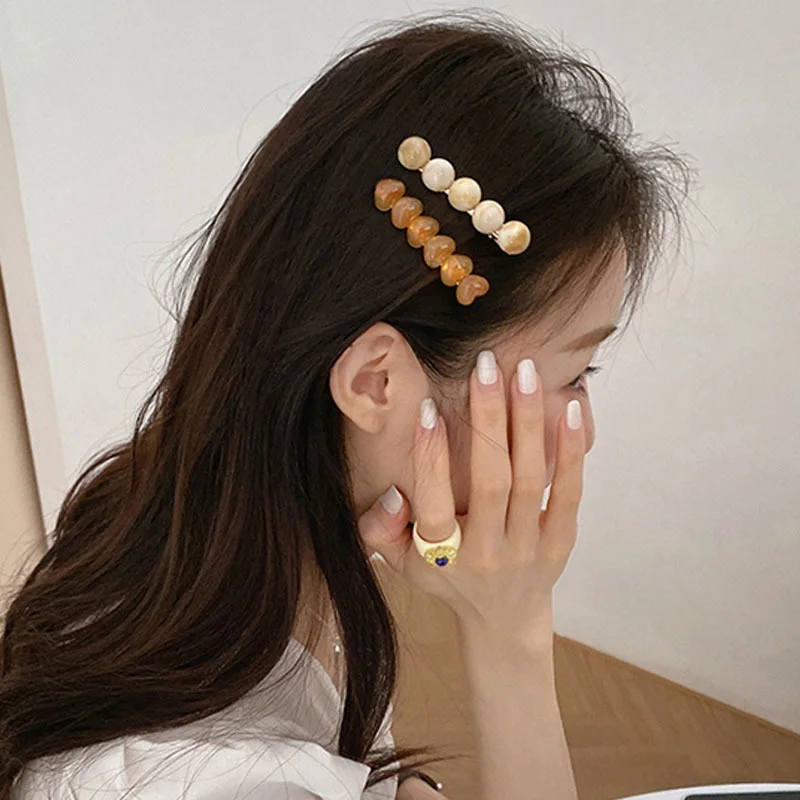 Vintage Brown Heart Hair Clips for Women Acrylic Geometric Hairgrips Simple Hairpins for Female Retro Jewelry Accessories
Vintage Brown Heart Hair Clips for Women Acrylic Geometric Hairgrips Simple Hairpins for Female Retro Jewelry Accessories