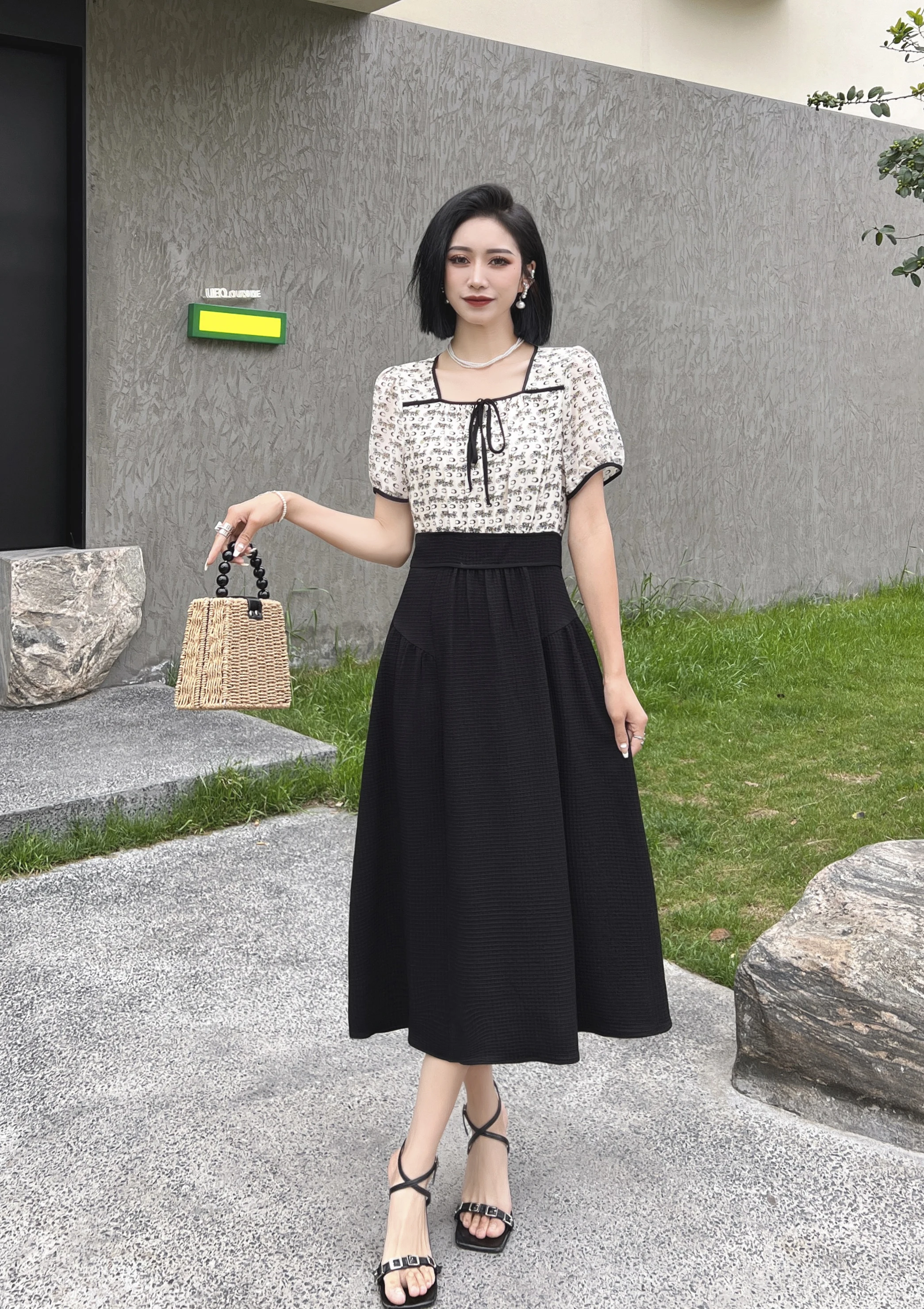 2023 Summer Korean Elegant Chiffon Fake Two-piece Short Sleeve Slim Printing Waist A-line Casual Sweet Ruffle Dress For Women
2023 Summer Korean Elegant Chiffon Fake Two-piece Short Sleeve Slim Printing Waist A-line Casual Sweet Ruffle Dress For Women
