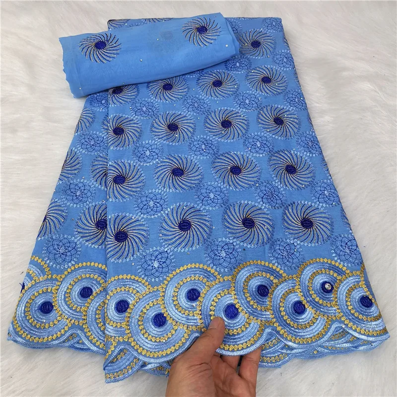 5+2 Yard Dry Lace Fabric 2023 Latest Heavy Beaded Embroidery African 100% Cotton Swiss Voile Popular Dubai Style 9L080701
5+2 Yard Dry Lace Fabric 2023 Latest Heavy Beaded Embroidery African 100% Cotton Swiss Voile Popular Dubai Style 9L080701