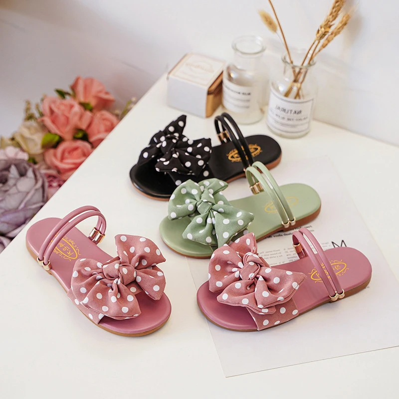 Children's Summer Slippers Girls' Soft Sole Bowknot Indoor Outdoor Beach Shoes Baby Leather Slides Light-weight Flip-flops
Children's Summer Slippers Girls' Soft Sole Bowknot Indoor Outdoor Beach Shoes Baby Leather Slides Light-weight Flip-flops