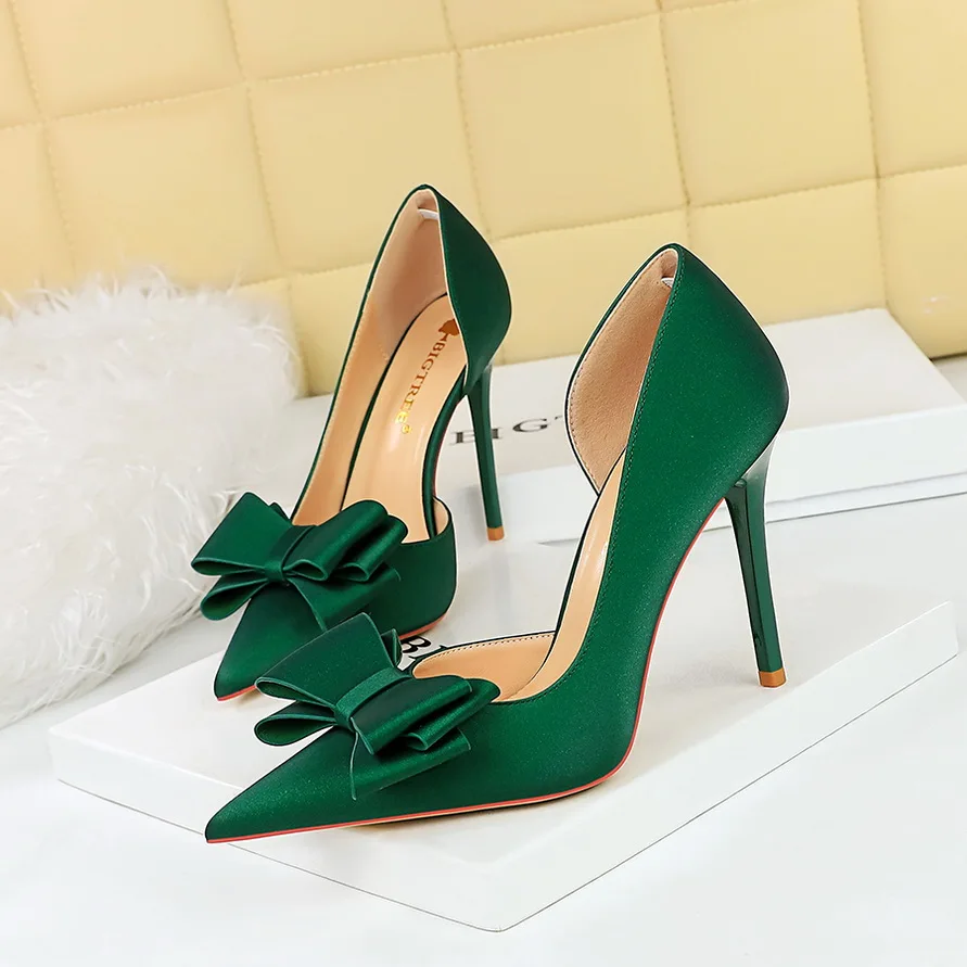 BIGTREE Shoes Bowknot Women Pumps Fashion High Heels Women Shoes Sexy Party Shoes Stilettos Office Shoes Silks Satins Lady Heels
BIGTREE Shoes Bowknot Women Pumps Fashion High Heels Women Shoes Sexy Party Shoes Stilettos Office Shoes Silks Satins Lady Heels