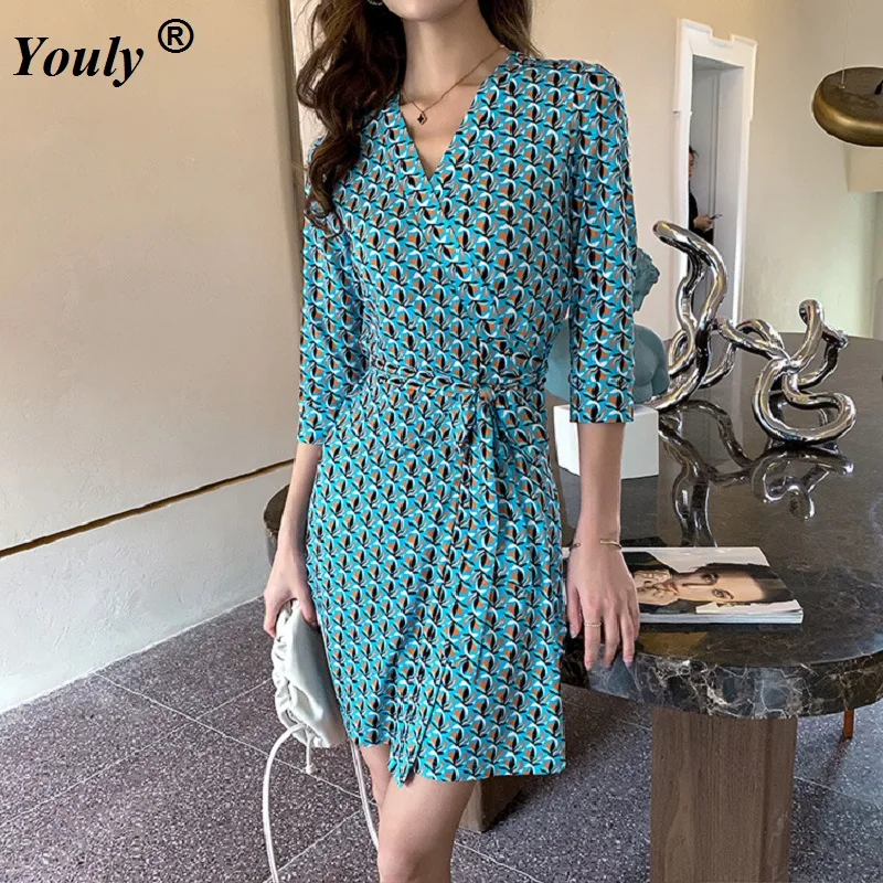French Party Wrap Dress Women Summer Autumn Loose Elastic Lace Up Casual V-neck Half Sleeve Striped Split Slim Elegant Dress
French Party Wrap Dress Women Summer Autumn Loose Elastic Lace Up Casual V-neck Half Sleeve Striped Split Slim Elegant Dress