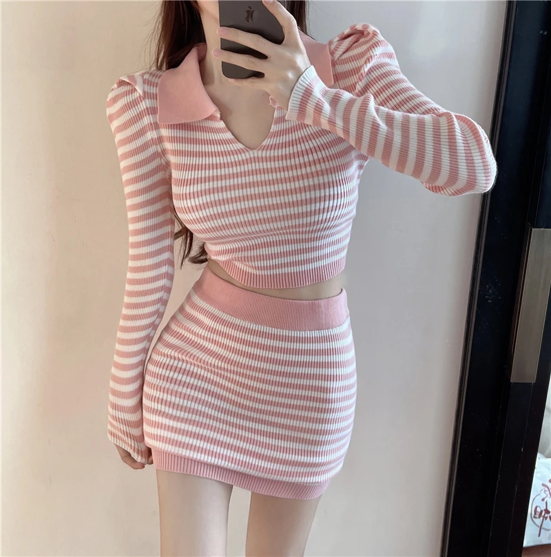 Spring 2 Piece Set Ladies Knitting Striped Korea Puff Long Sleeve V Neck Crop Tops and Mini Skirt Sexy Suit For Women Clothing
Spring 2 Piece Set Ladies Knitting Striped Korea Puff Long Sleeve V Neck Crop Tops and Mini Skirt Sexy Suit For Women Clothing