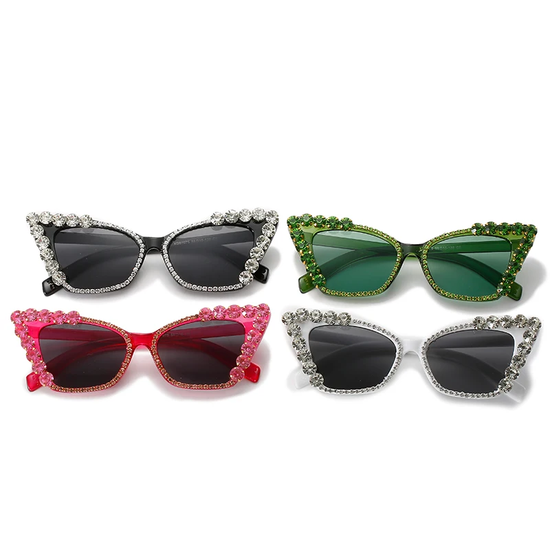 New Fashion Cat Eye Sunglasses Women Brand Designer Color Lens Diamond Decoration Frame Luxury Sexy Style Trend Sun Glasses 
New Fashion Cat Eye Sunglasses Women Brand Designer Color Lens Diamond Decoration Frame Luxury Sexy Style Trend Sun Glasses