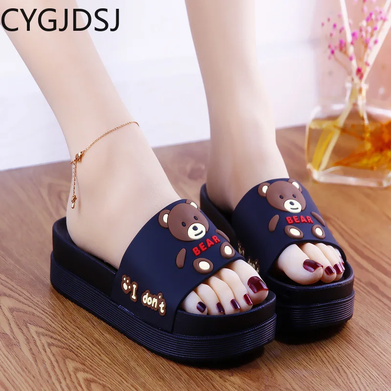 Slippers Women Luxury Brand Slippers for Female Ladies Slippers Slides Women Designer Summer Shoes Women 2022 Platform Shoes
Slippers Women Luxury Brand Slippers for Female Ladies Slippers Slides Women Designer Summer Shoes Women 2022 Platform Shoes