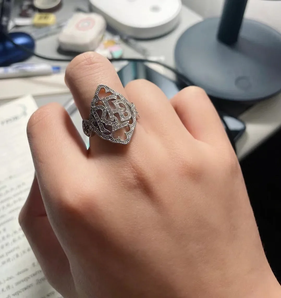 Taylor RED Letter Ring All Diamond Original Brand Adjustable Size with TS Packaging Exquisite Gift 
Taylor RED Letter Ring All Diamond Original Brand Adjustable Size with TS Packaging Exquisite Gift