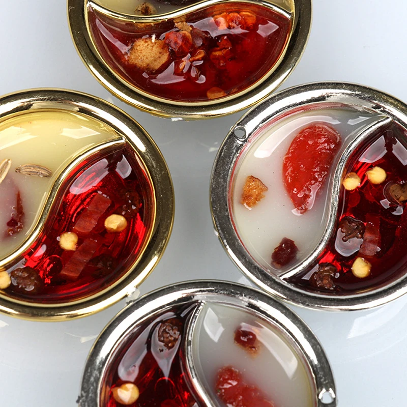 1Pc Miniature Food Game Simulation Hot Pot Hanging Piece Doll House Prop Simulation Mandarin Duck Hot Pot
1Pc Miniature Food Game Simulation Hot Pot Hanging Piece Doll House Prop Simulation Mandarin Duck Hot Pot