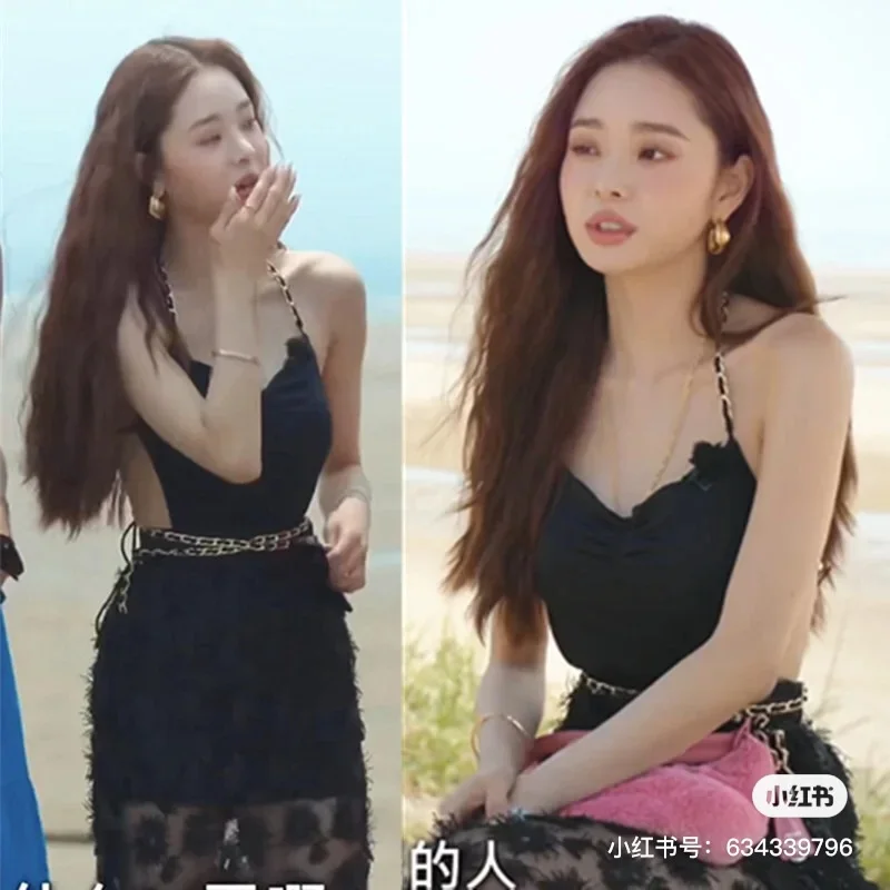 New Fashion Single Is The Same Style As Song Zhiya In Hell! ! ! Song Zhiya Same Style Chain Jumpsuit + Black Overskirt - Black
New Fashion Single Is The Same Style As Song Zhiya In Hell! ! ! Song Zhiya Same Style Chain Jumpsuit + Black Overskirt - Black