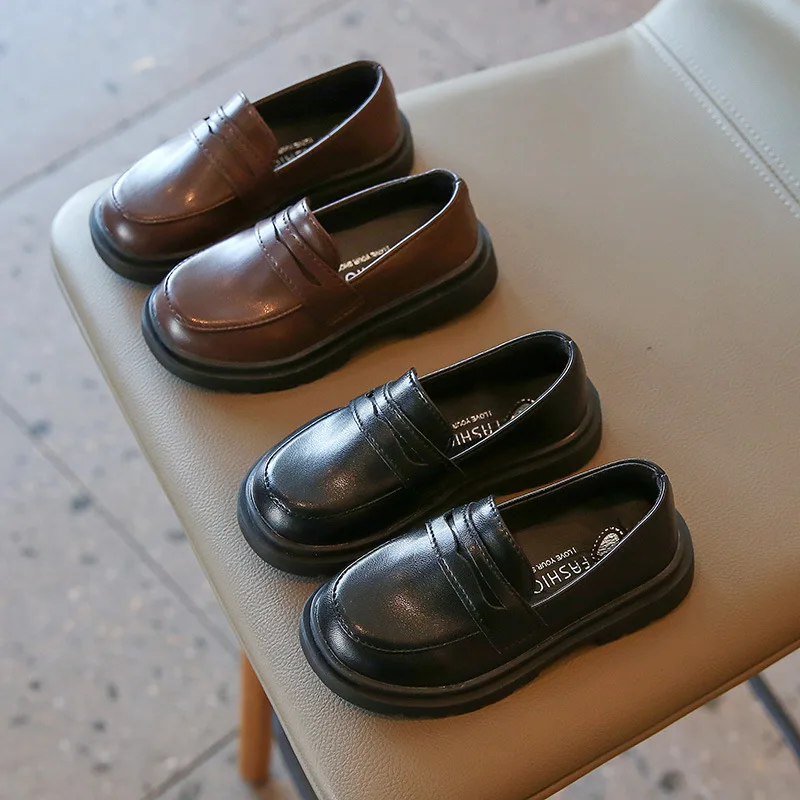 Spring and Autumn Girls' Shoes Children's British Style Solid Color Small Leather Shoes Boys Black Casual Student Dress Shoes
Spring and Autumn Girls' Shoes Children's British Style Solid Color Small Leather Shoes Boys Black Casual Student Dress Shoes