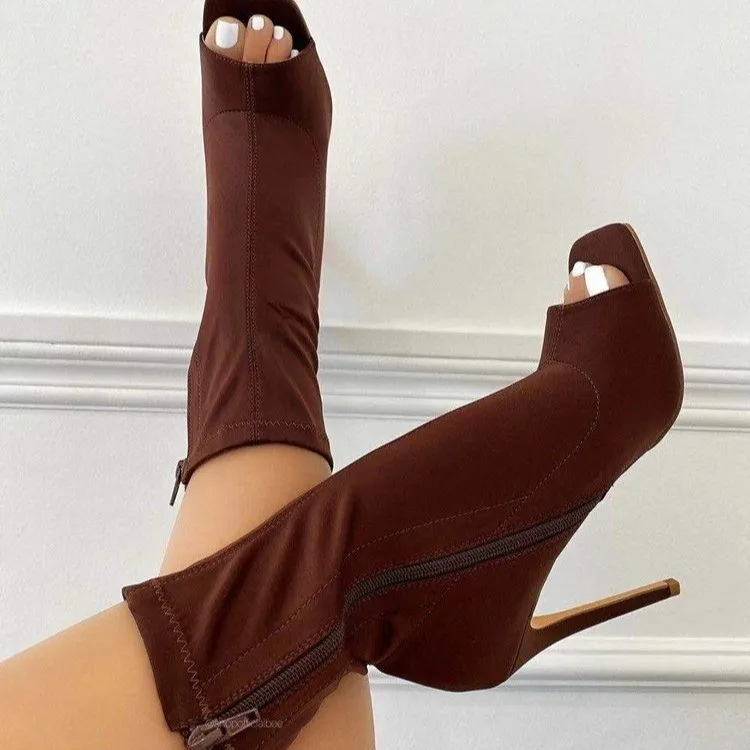 Hot Selling Salsa Outdoor Indoor Plus Size Latin Dance Shoes for Dancing Women Teachers High Heels 10 cm Nylon Boots Black
Hot Selling Salsa Outdoor Indoor Plus Size Latin Dance Shoes for Dancing Women Teachers High Heels 10 cm Nylon Boots Black