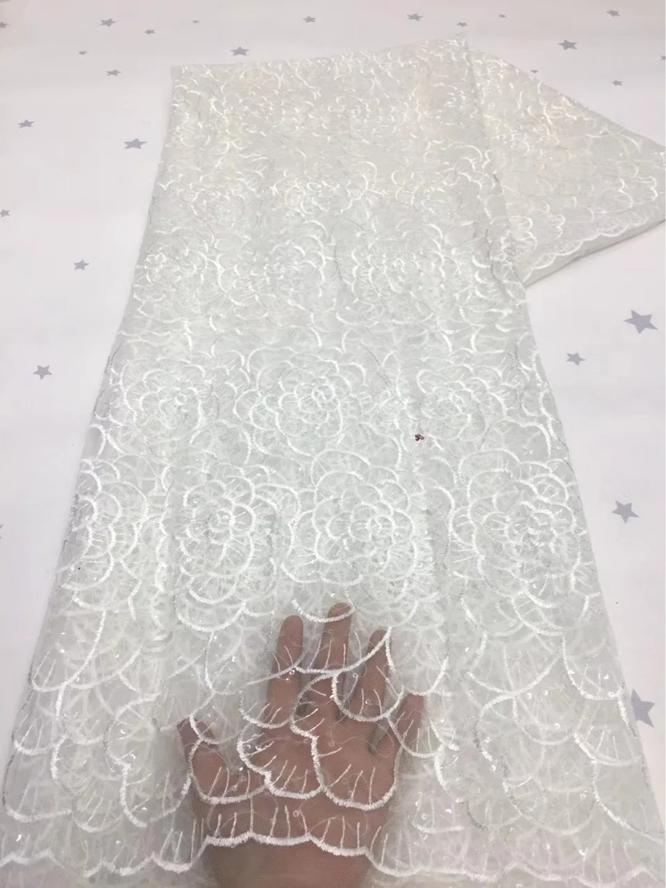 Familiar Best Selling Tulle African Lace Fabric Nigerian 2021 High Quality French With Sequins 5 Yard Women Mesh Lace
Familiar Best Selling Tulle African Lace Fabric Nigerian 2021 High Quality French With Sequins 5 Yard Women Mesh Lace