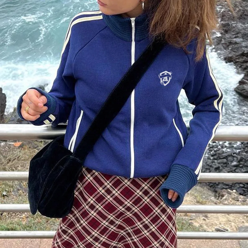 00s Sporty Striped Printed Jackets Blue Pockets Retro y2k Zipper-Up Coat Women Vintage Fashion Outwear Korean Outerwear
00s Sporty Striped Printed Jackets Blue Pockets Retro y2k Zipper-Up Coat Women Vintage Fashion Outwear Korean Outerwear